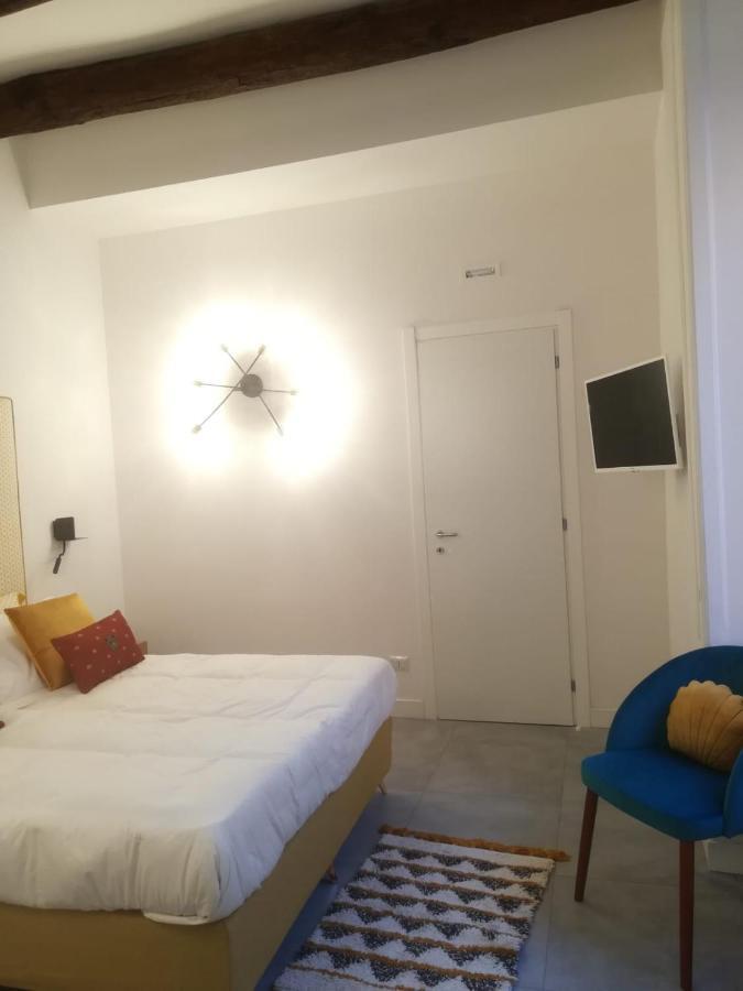 B-Montedidio Hotel Naples Luaran gambar