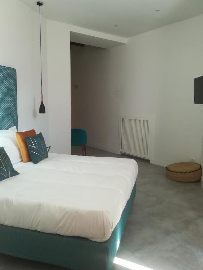 B-Montedidio Hotel Naples Luaran gambar