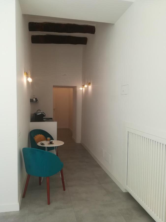 B-Montedidio Hotel Naples Luaran gambar